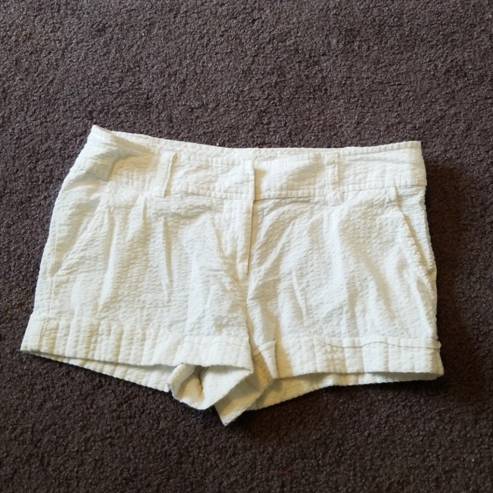 White shorts size S
